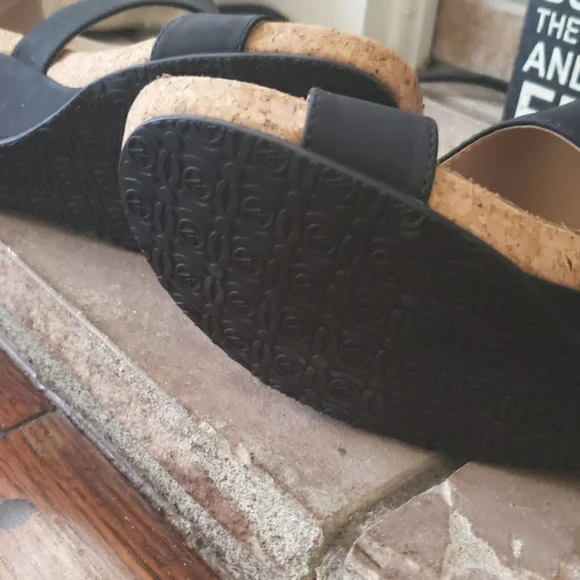 Adrienne Vittadini Tricia Wedge Size 9 - Picture 11 of 13